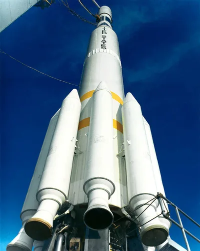 Delta 0900 | Nimbus 5 cover image