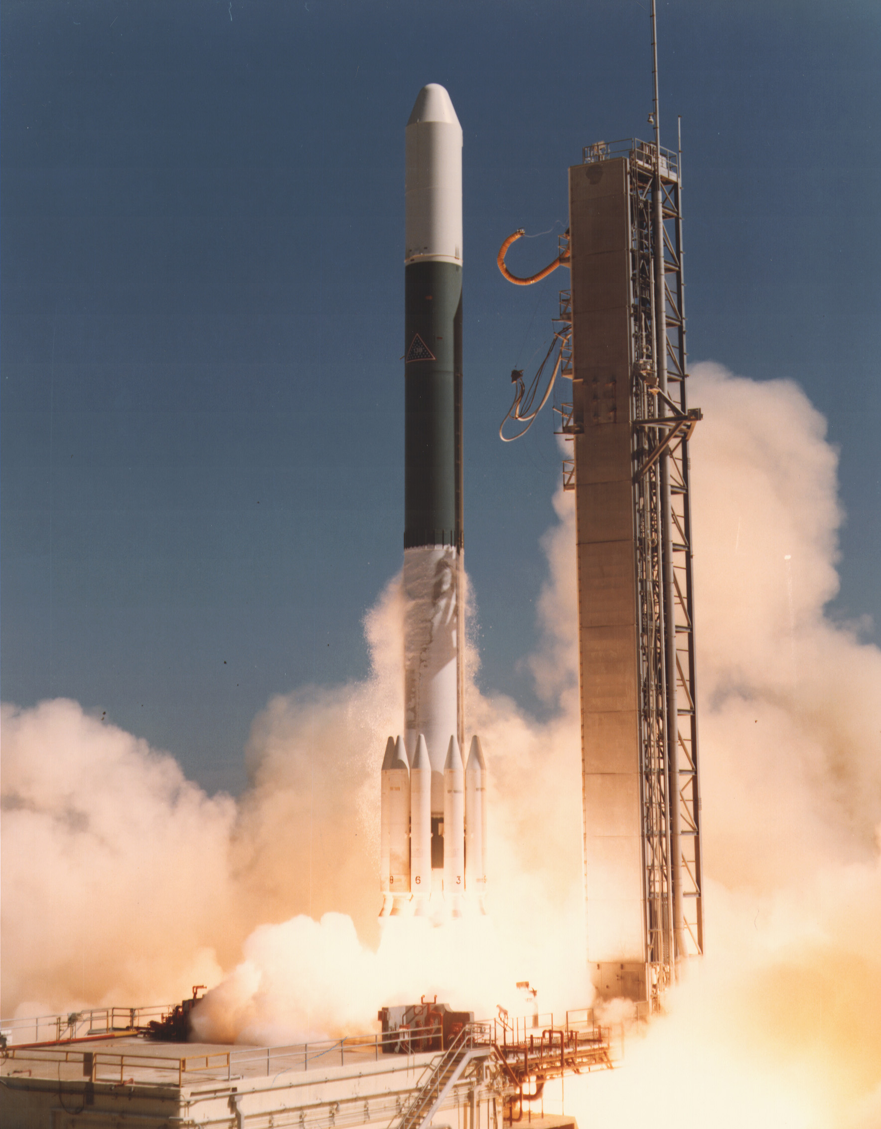 Delta 2913 | Lageos 1 cover image