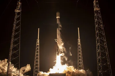Falcon 9 Block 5 | Intelsat 40e cover image