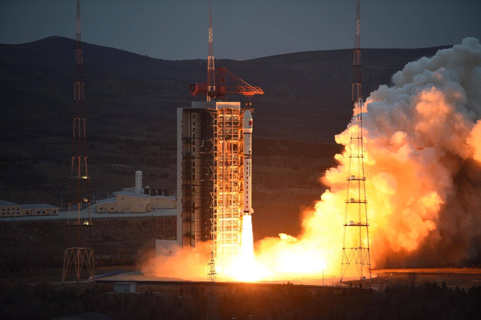 Long March 2D | PIESAT-1 x 4 cover image