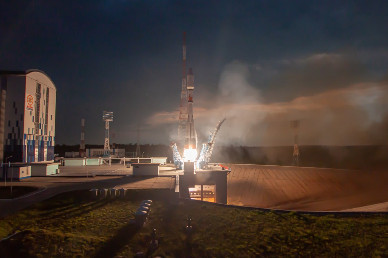 Soyuz 2.1b/Fregat-M | Meteor-M No.2-3 & others cover image