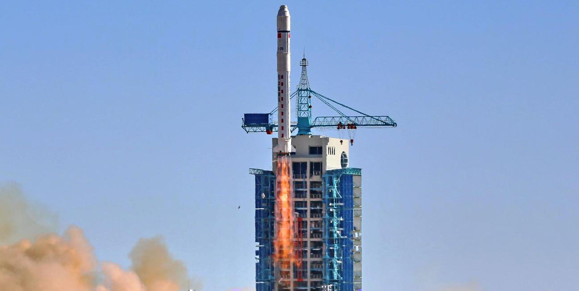 Long March 2D | Jilin-1 Wideband 01, Tianqi-4, NuSat-7 & 8 cover image