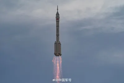 Long March 2F/G | Chinese Reusable Space Vehicle cover image