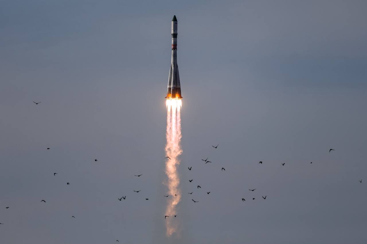 Soyuz 2.1a | Progress MS-33 (94P) cover image