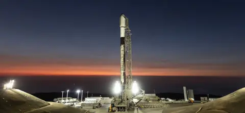 West Coast Falcon 9 rocket to launch 27 Starlink satellites