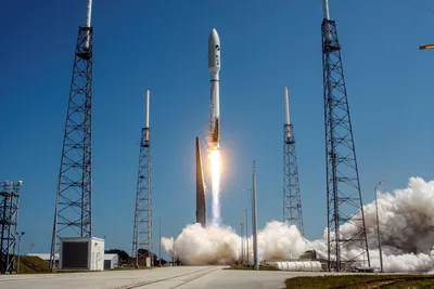 Atlas V 501 cover image